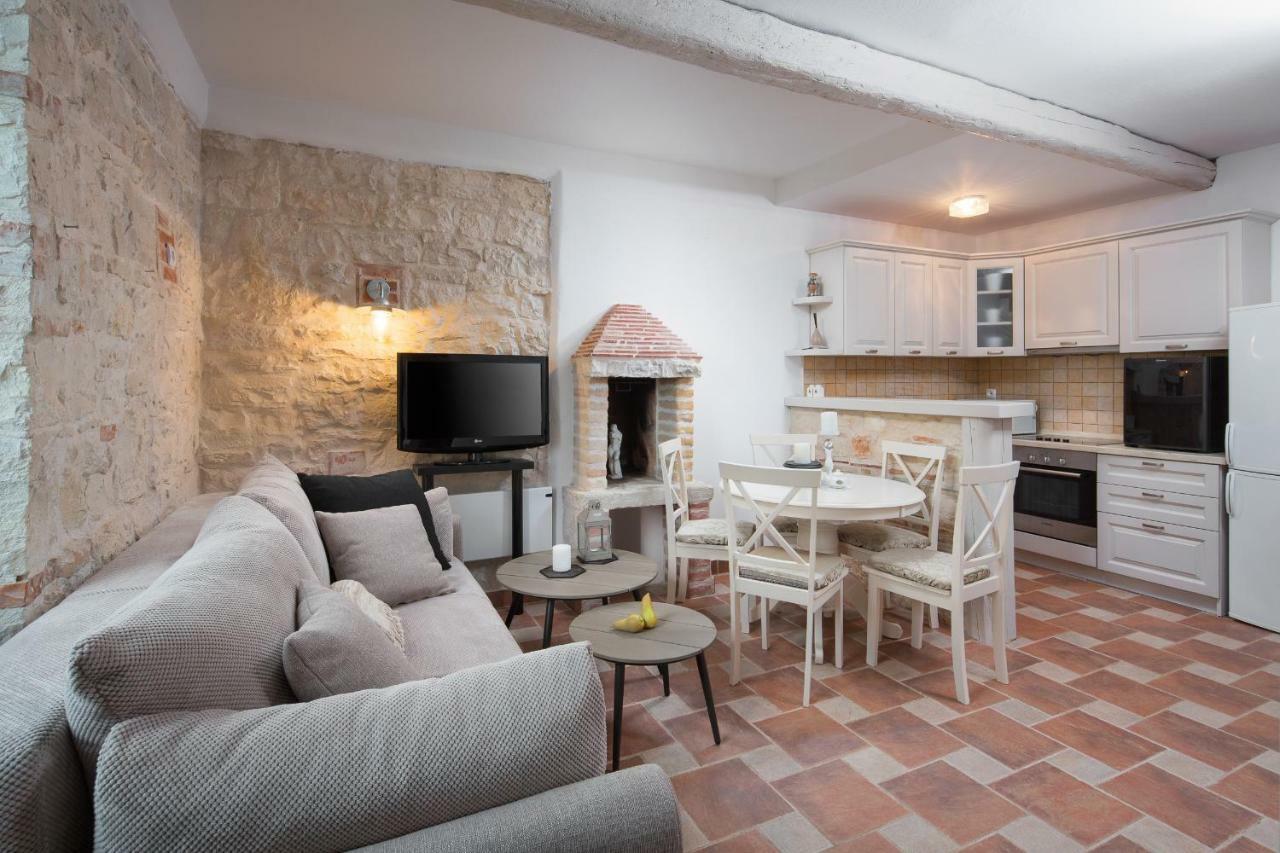 Apartments Bonaparte Porec Exterior photo